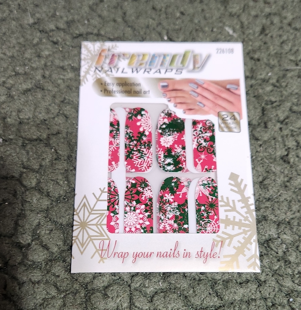Nail wraps